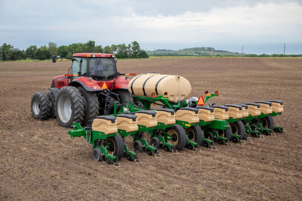 GP-12-16RowFrontHopper-21.jpg