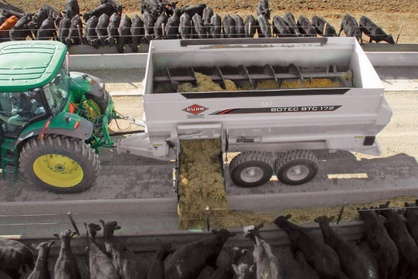 Kuhn-4AugerHorizontalMixers-2021.jpg