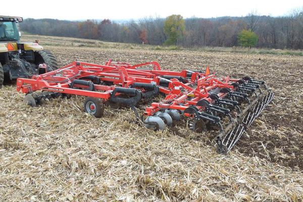 Kuhn-CDR-4855-9-2020.jpg