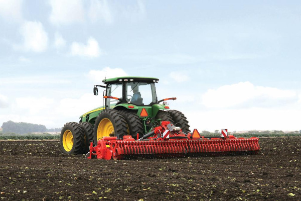 Kuhn-EL402R-Series-2021.jpg