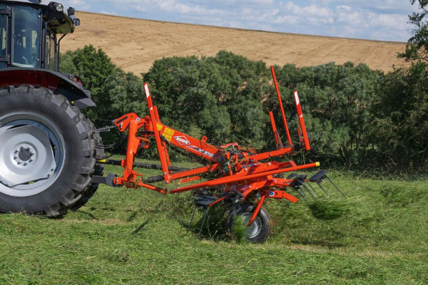 Kuhn-GF8703-2022.jpg
