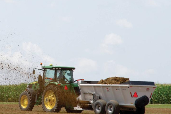 Kuhn-ManureSpreaders-2022.jpg