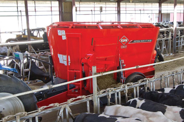 Kuhn-VerticalMixers-2021.jpg