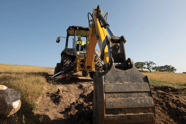NH-B95D-LongReach-Y24.jpg